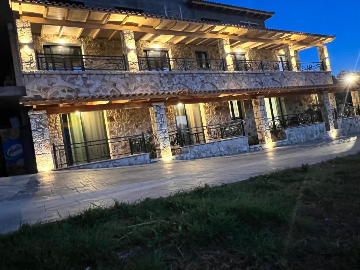 Stonevilla Buta Himare Exterior photo