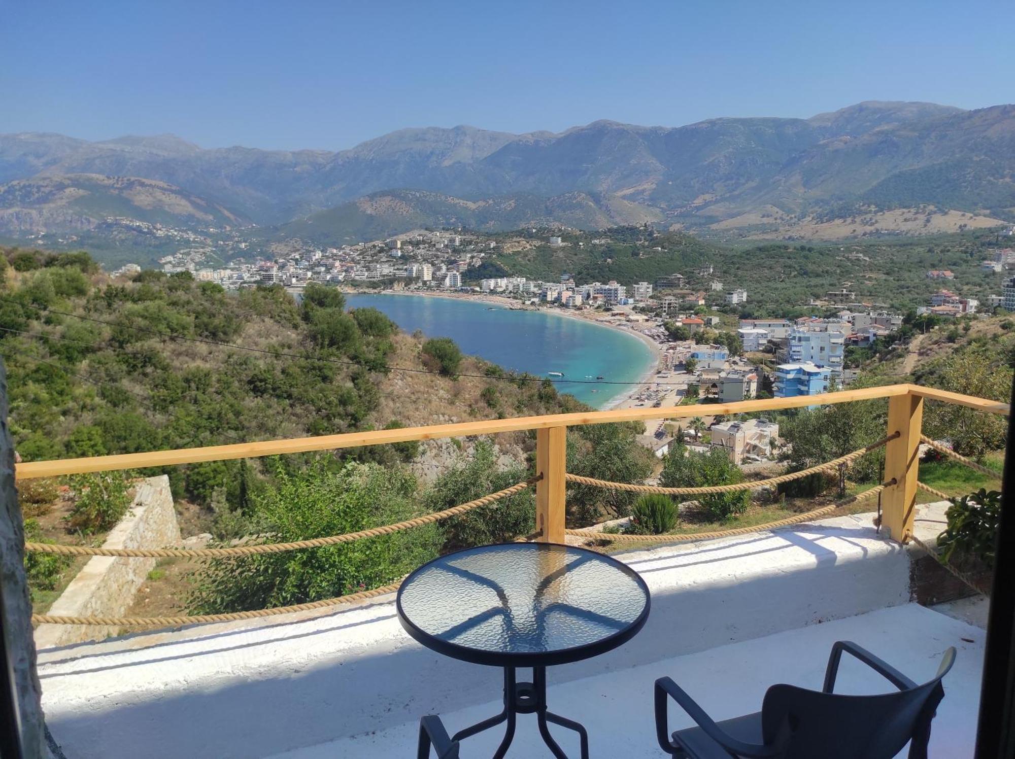 Stonevilla Buta Himare Room photo