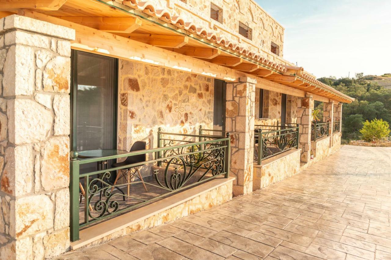 Stonevilla Buta Himare Exterior photo